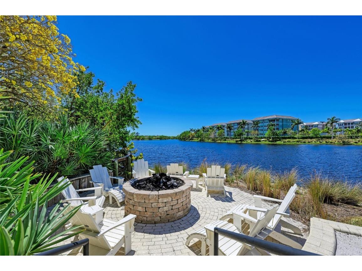 391 Aruba Circle #101 Bradenton FL 34209 A4673715 image86