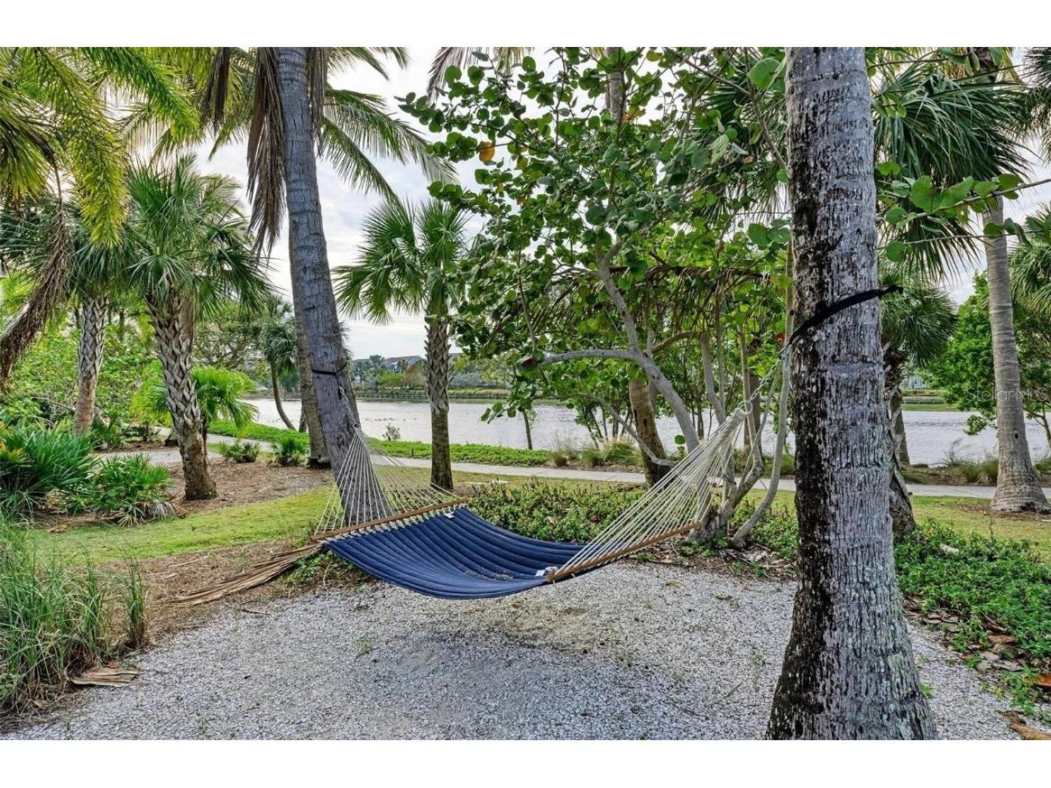 391 Aruba Circle #101 Bradenton FL 34209 A4673715 image93