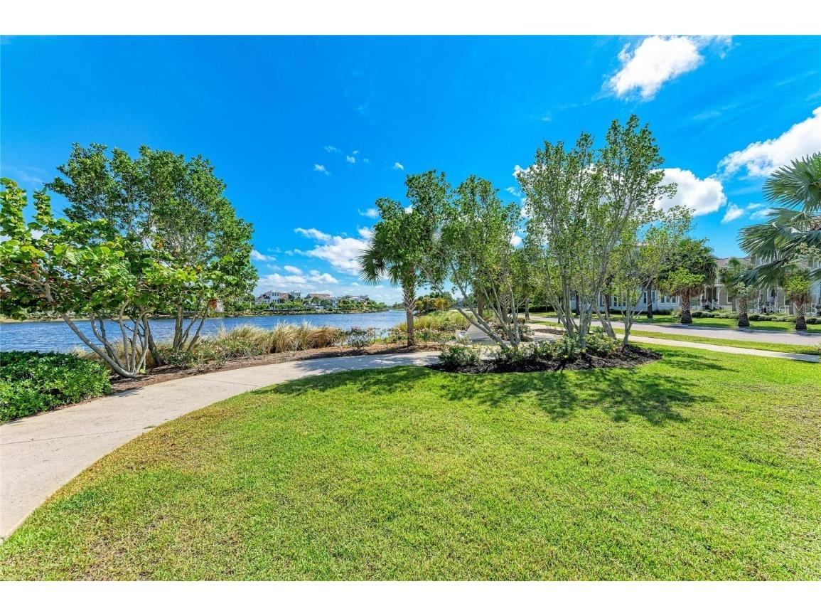 391 Aruba Circle #101 Bradenton FL 34209 A4673715 image98