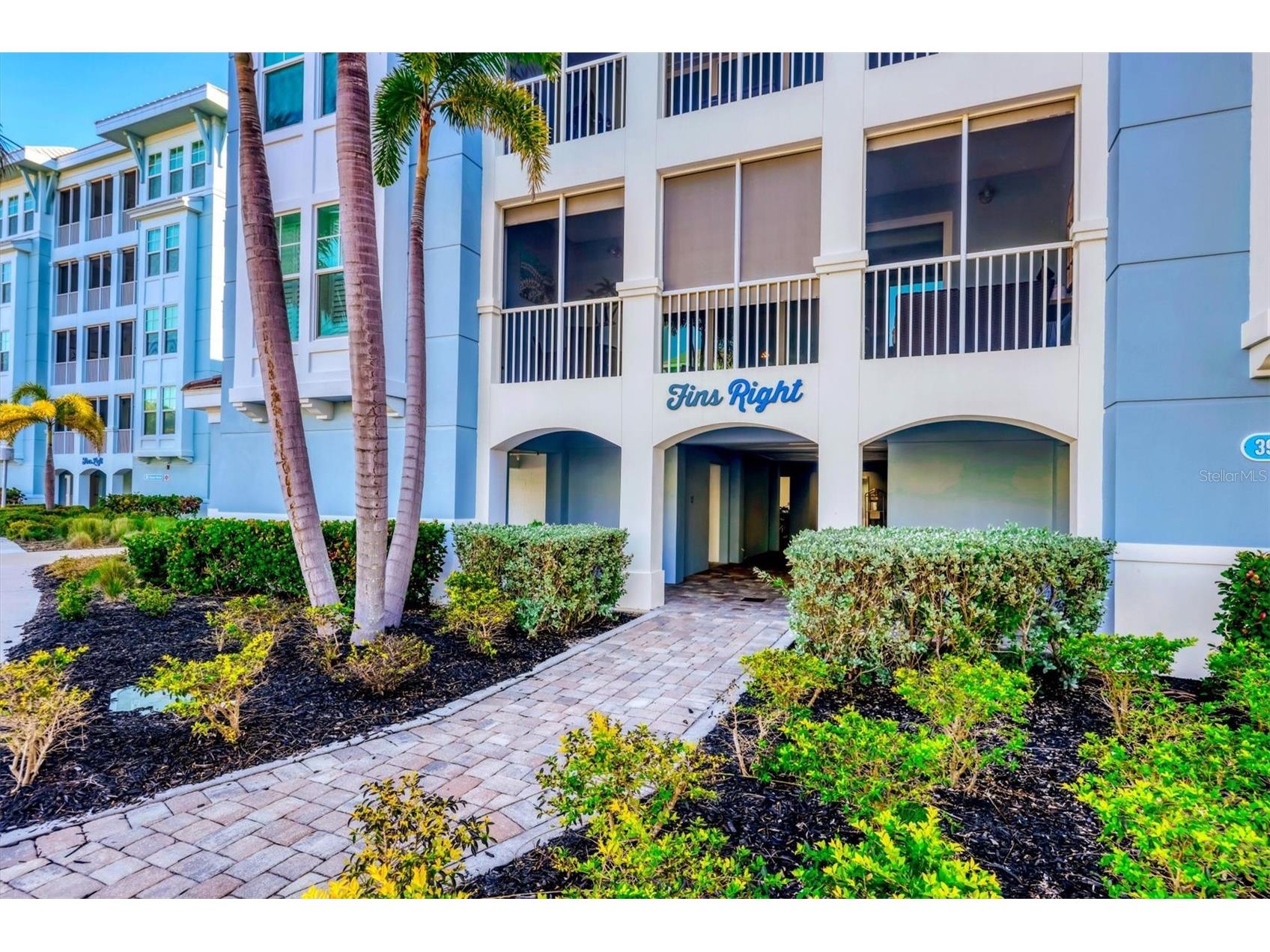 391 Aruba Circle #401 Bradenton FL 34209 - ANNA MARIA SOUND A4678976 image1