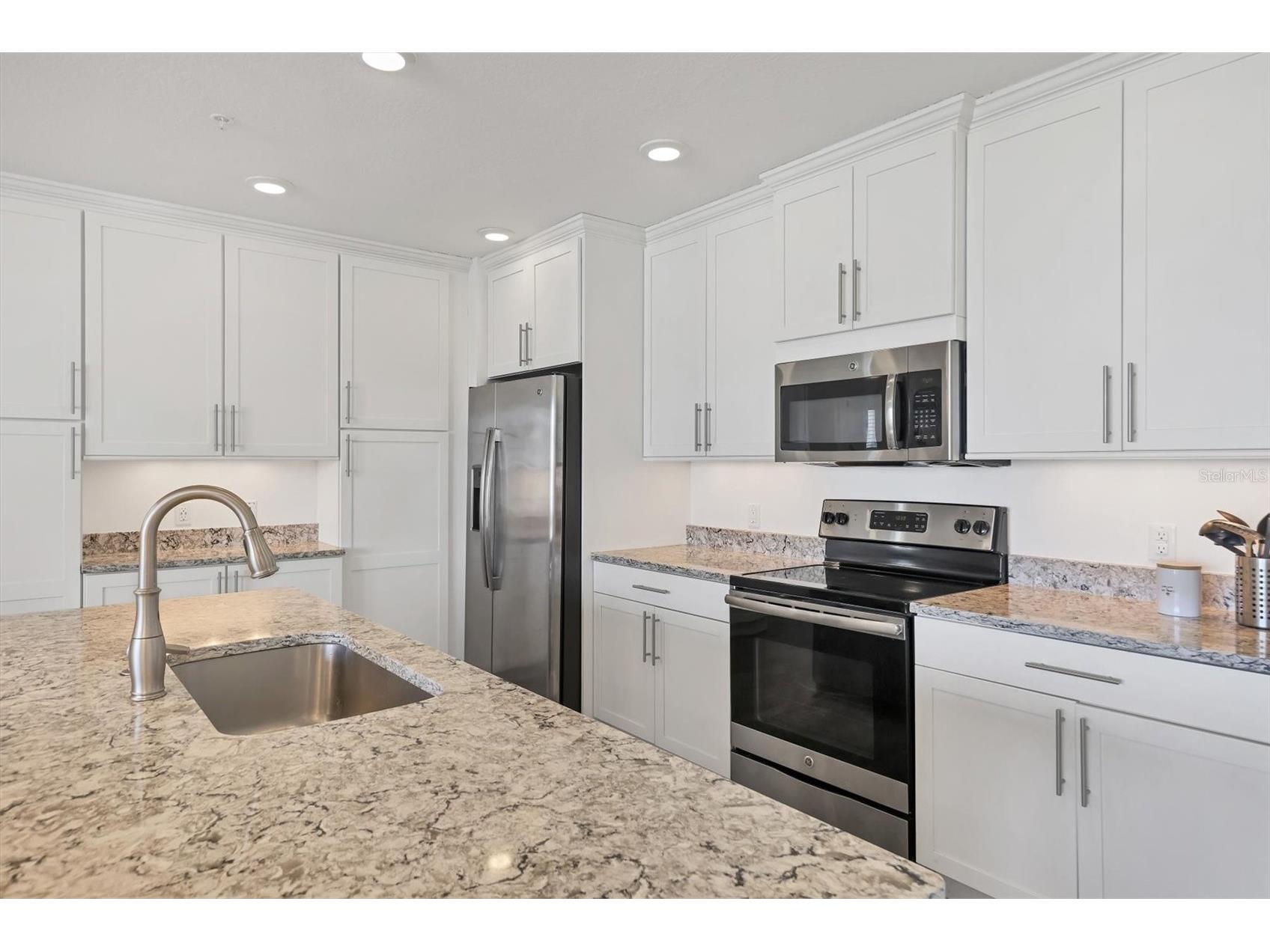 391 Aruba Circle #401 Bradenton FL 34209 - ANNA MARIA SOUND A4678976 image14