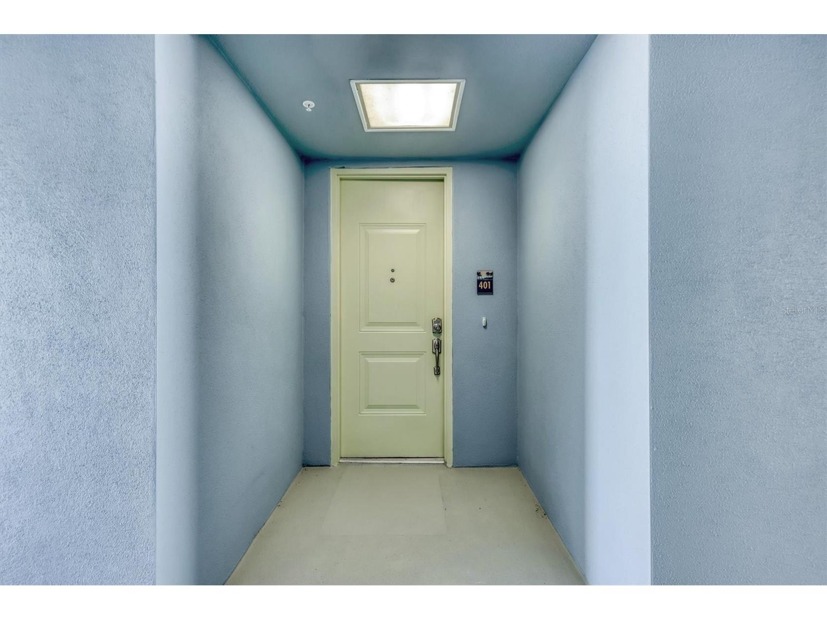 391 Aruba Circle #401 Bradenton FL 34209 - ANNA MARIA SOUND A4678976 image8