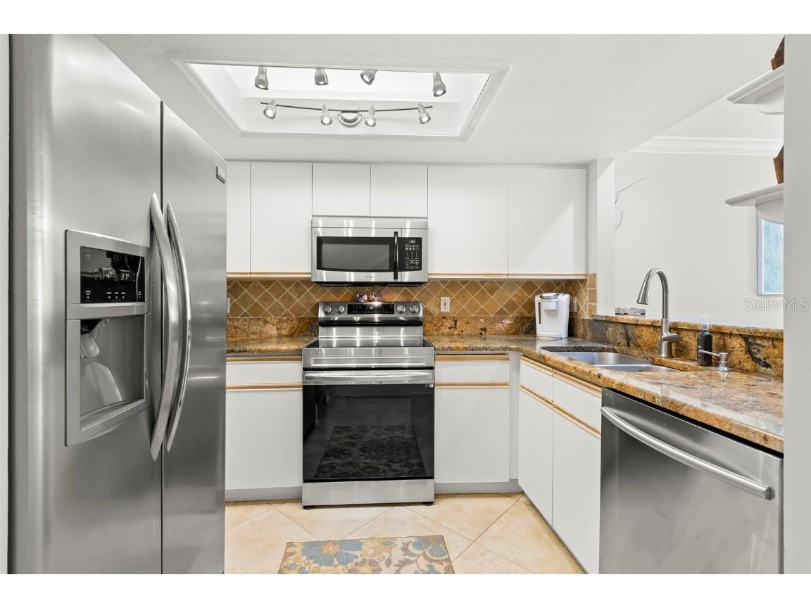 391 Madeira Circle Tierra Verde FL 33715 TB8450232 image10