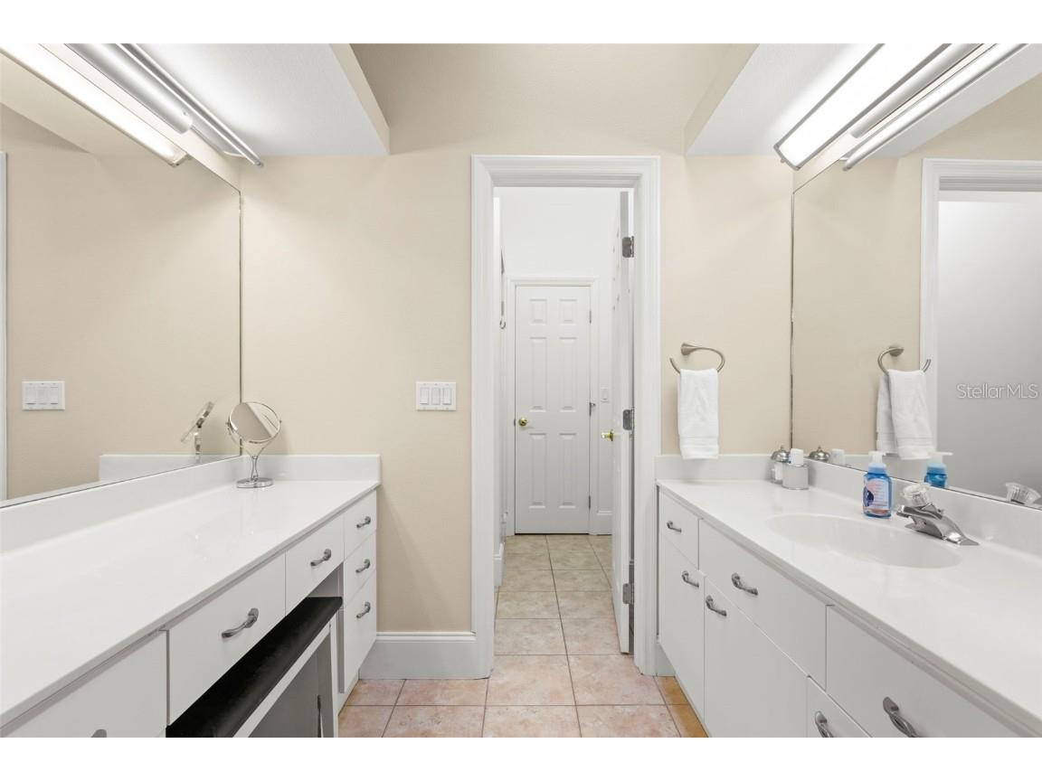 391 Madeira Circle Tierra Verde FL 33715 TB8450232 image21