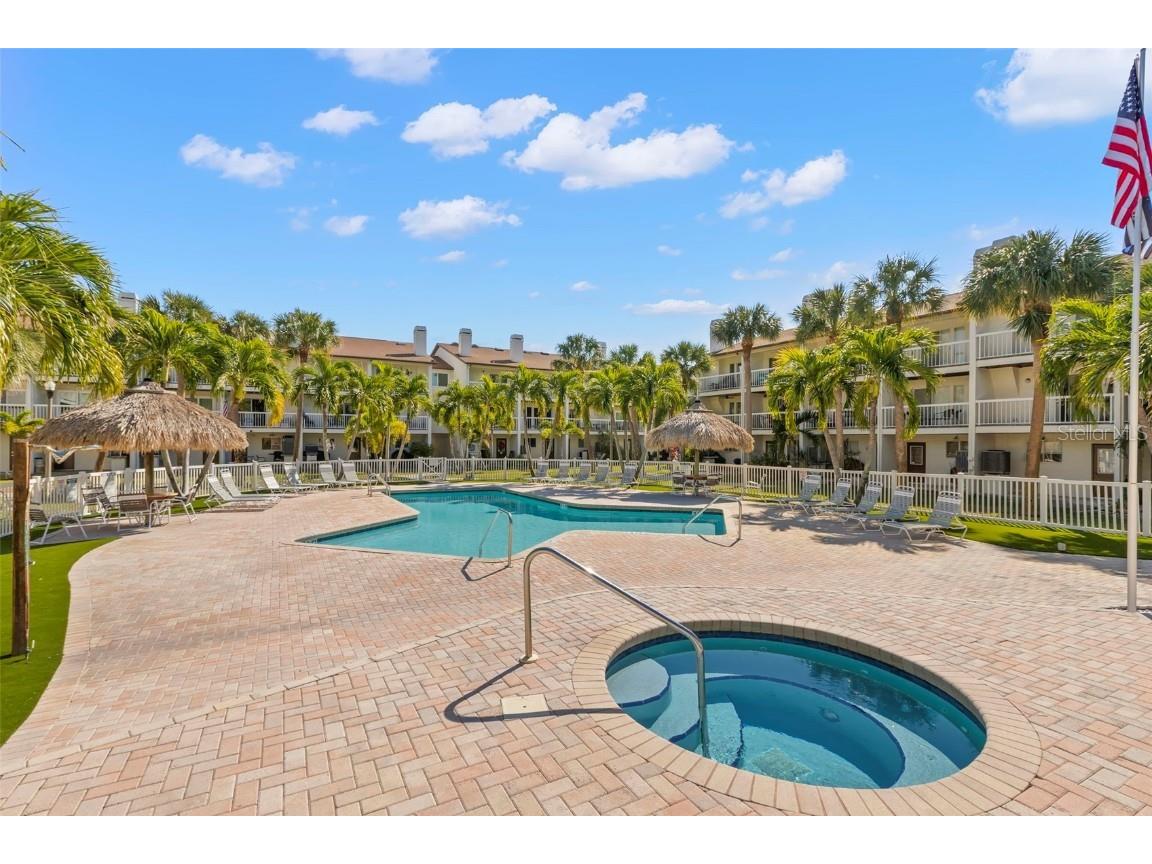 391 Madeira Circle Tierra Verde FL 33715 TB8450232 image35