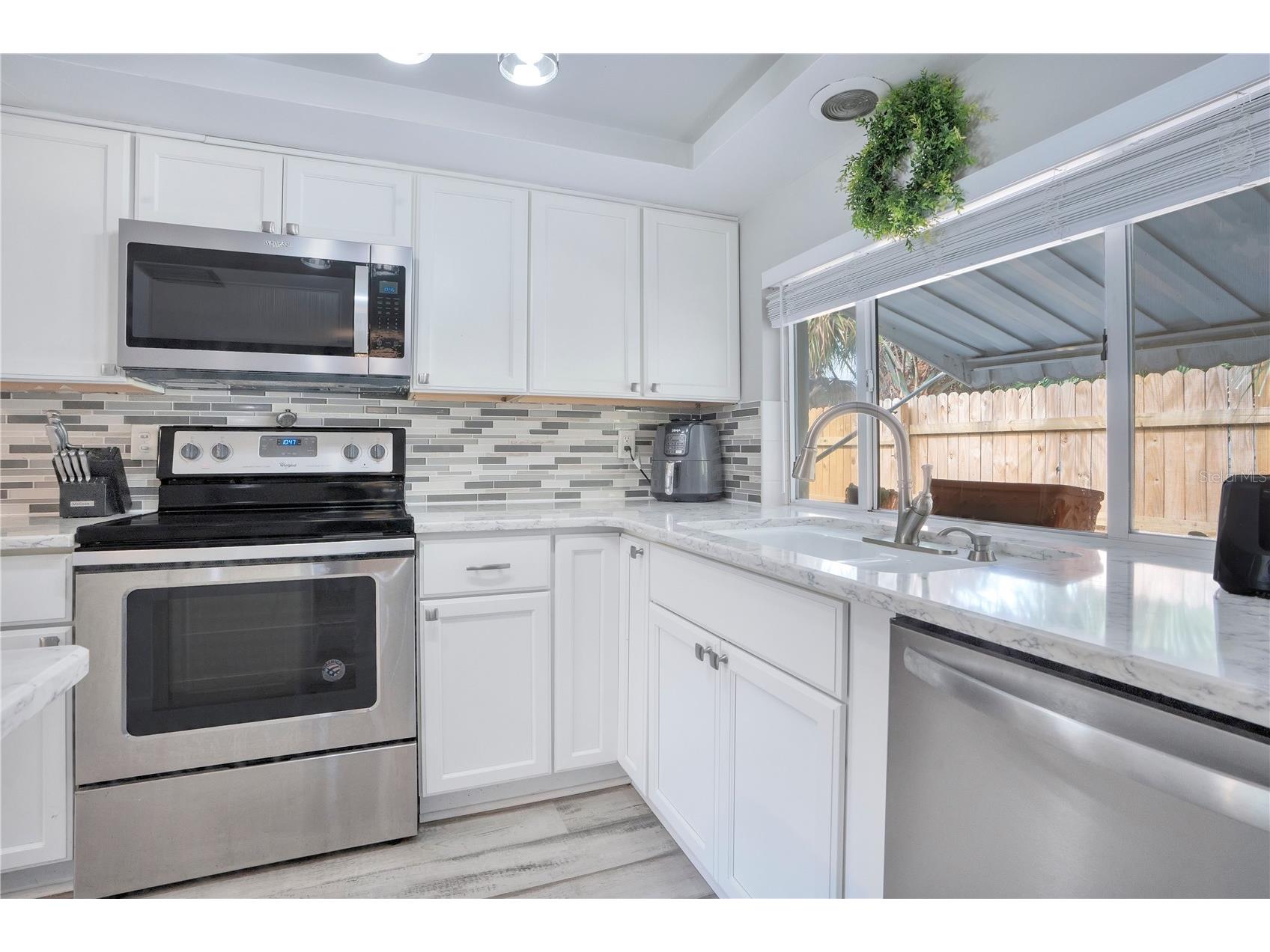 391 N Walton Avenue Tarpon Springs FL 34689 L4961018 image13