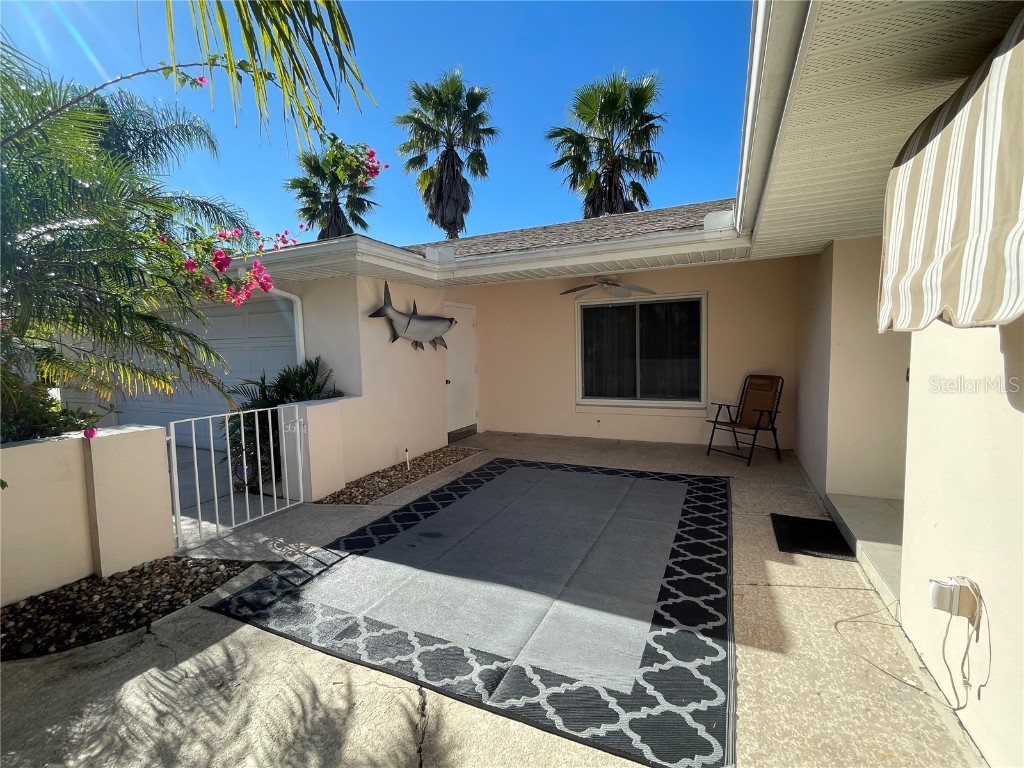 391 Troon Court Winter Haven FL 33884 P4923775 image1