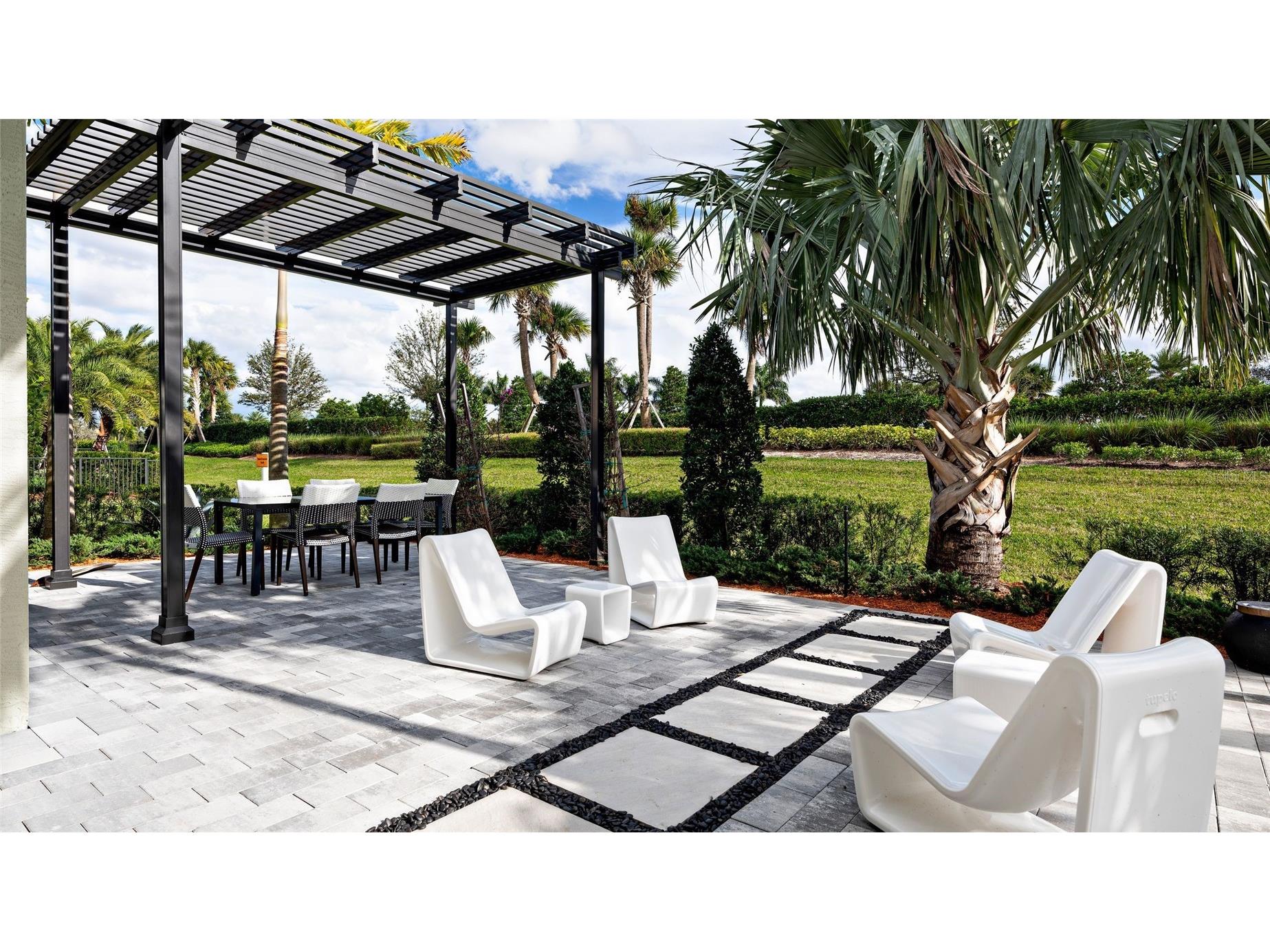 391 Verona Way Lady Lake FL 32159 W7882910 image4