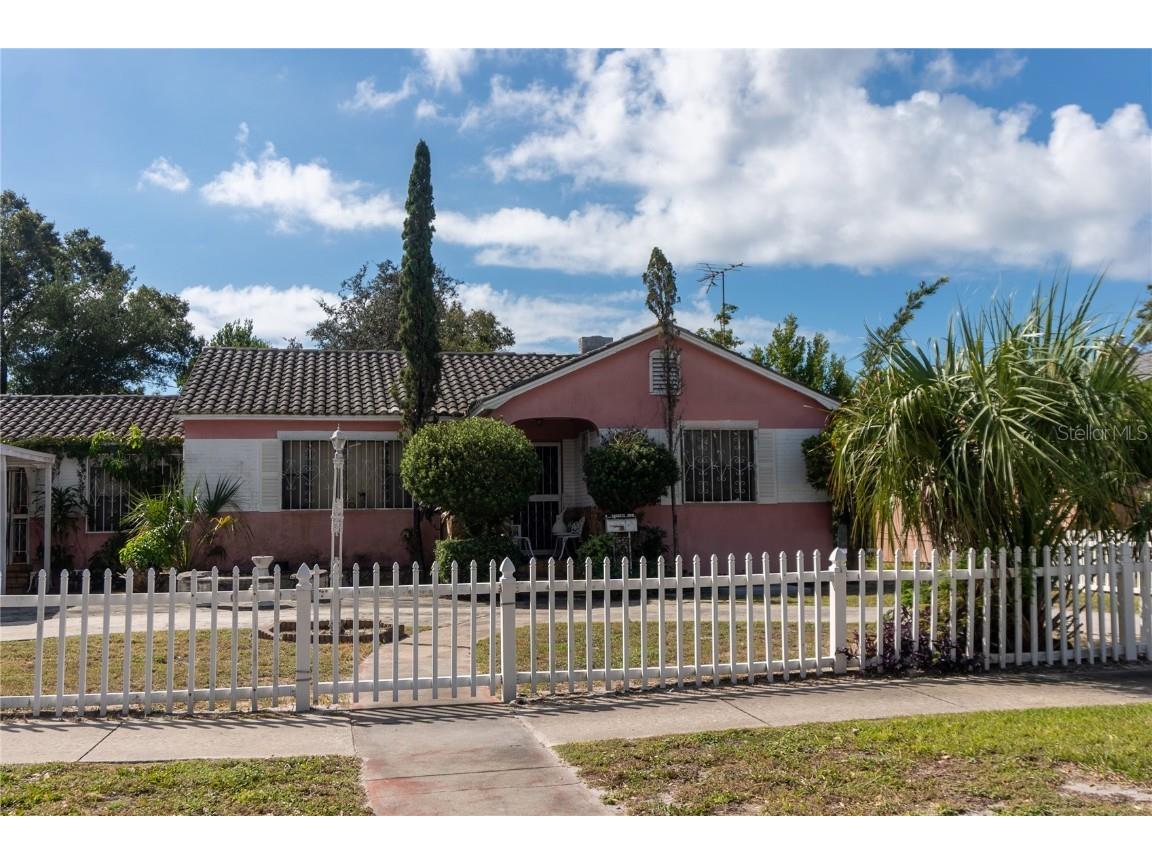 3910 5th Avenue S Saint Petersburg FL 33711 U8172211 image1
