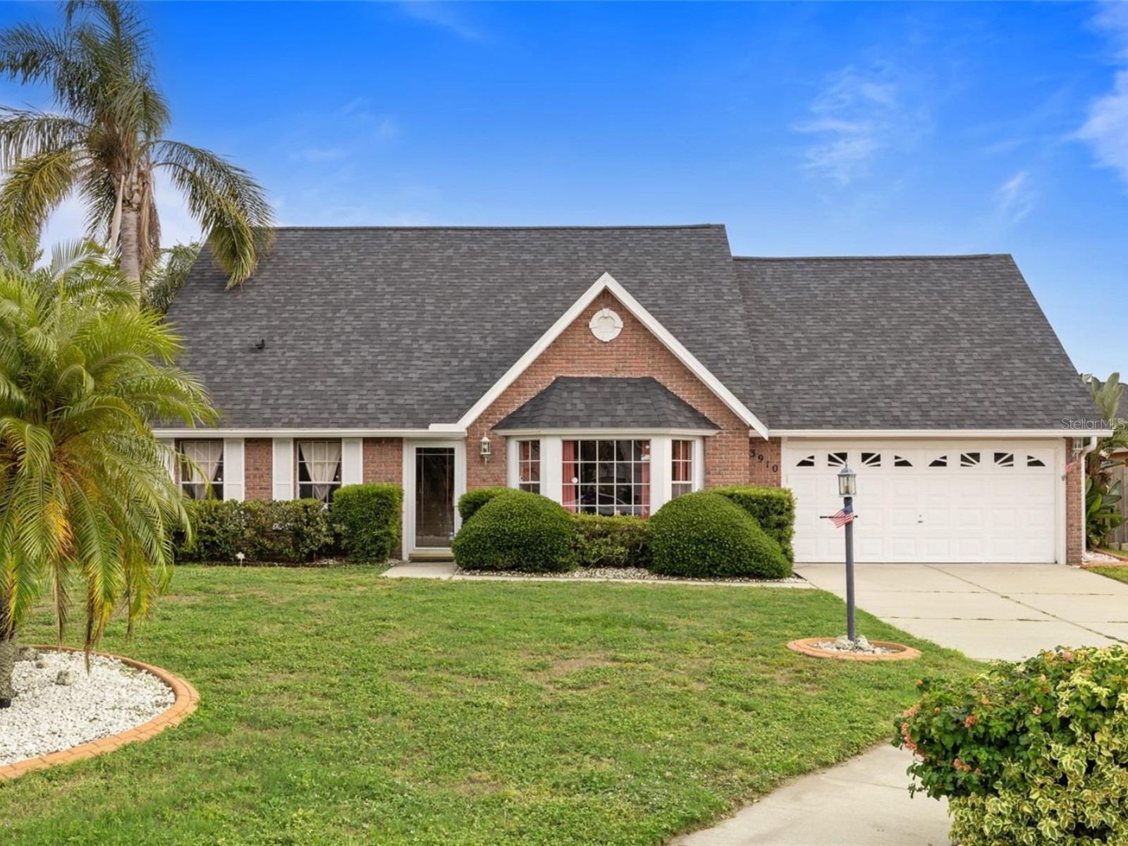 3910 77th Place E Sarasota FL 34243 A4698957 image1