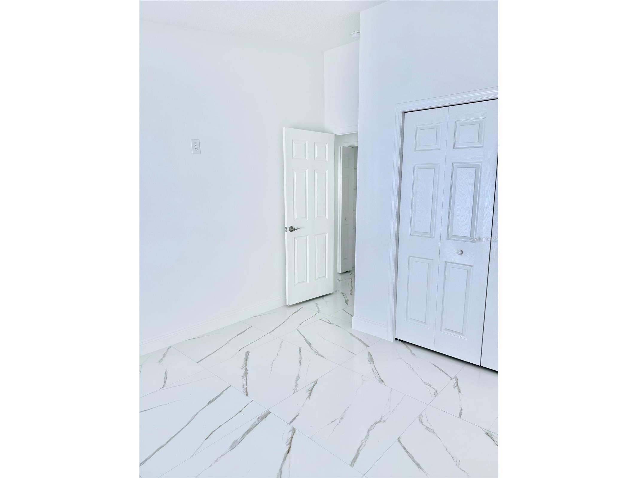 3910 E Genesee Street Tampa FL 33610 TB8435681 image10