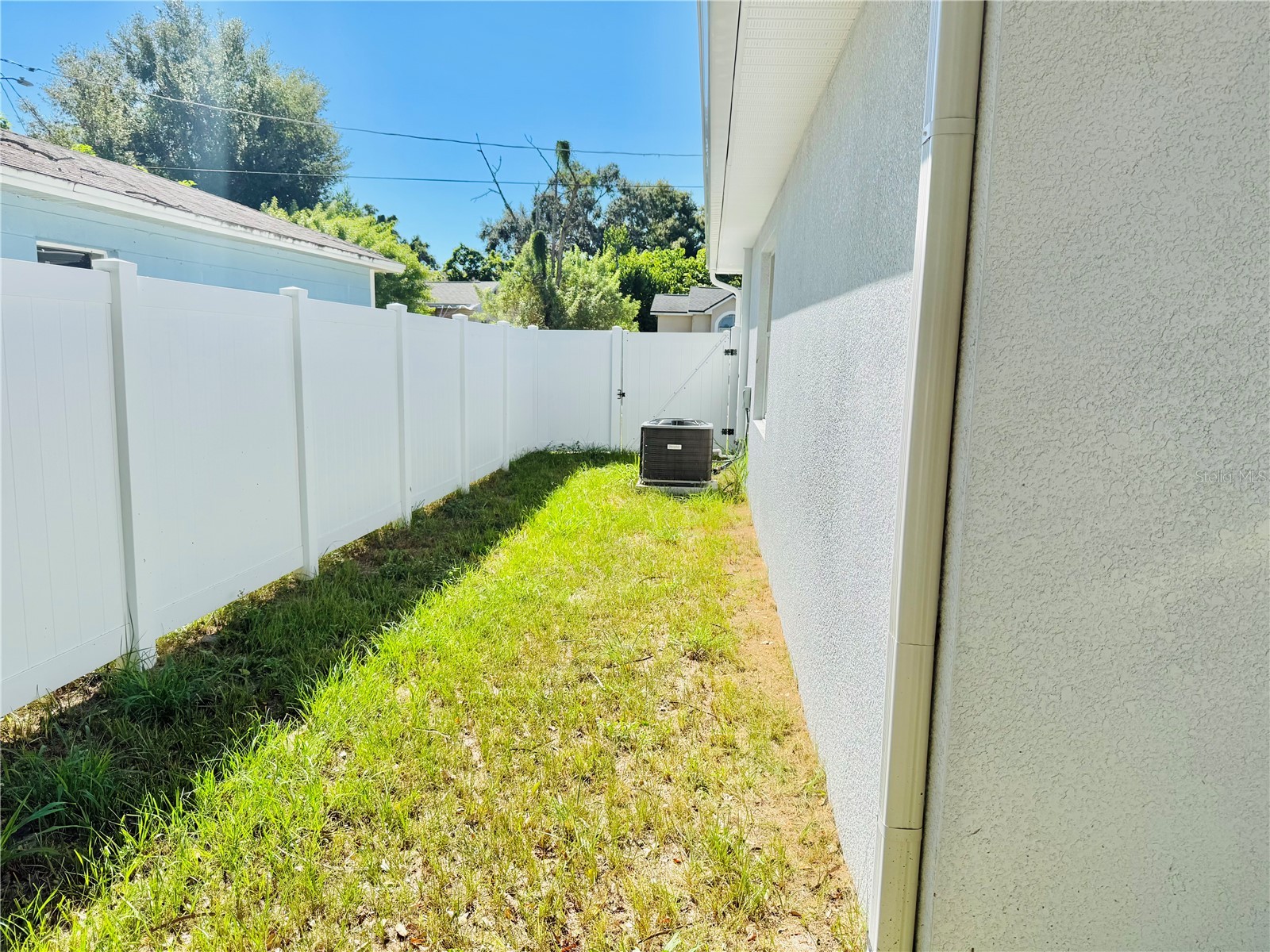 3910 E Genesee Street Tampa FL 33610 TB8435681 image14