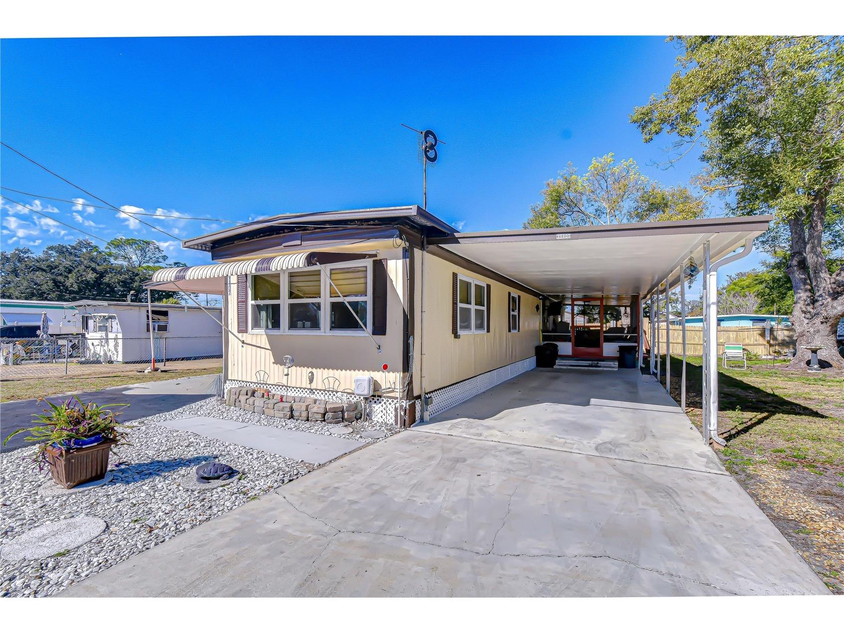 39107 Hillcrest Drive Zephyrhills FL 33542 TB8473532 image10