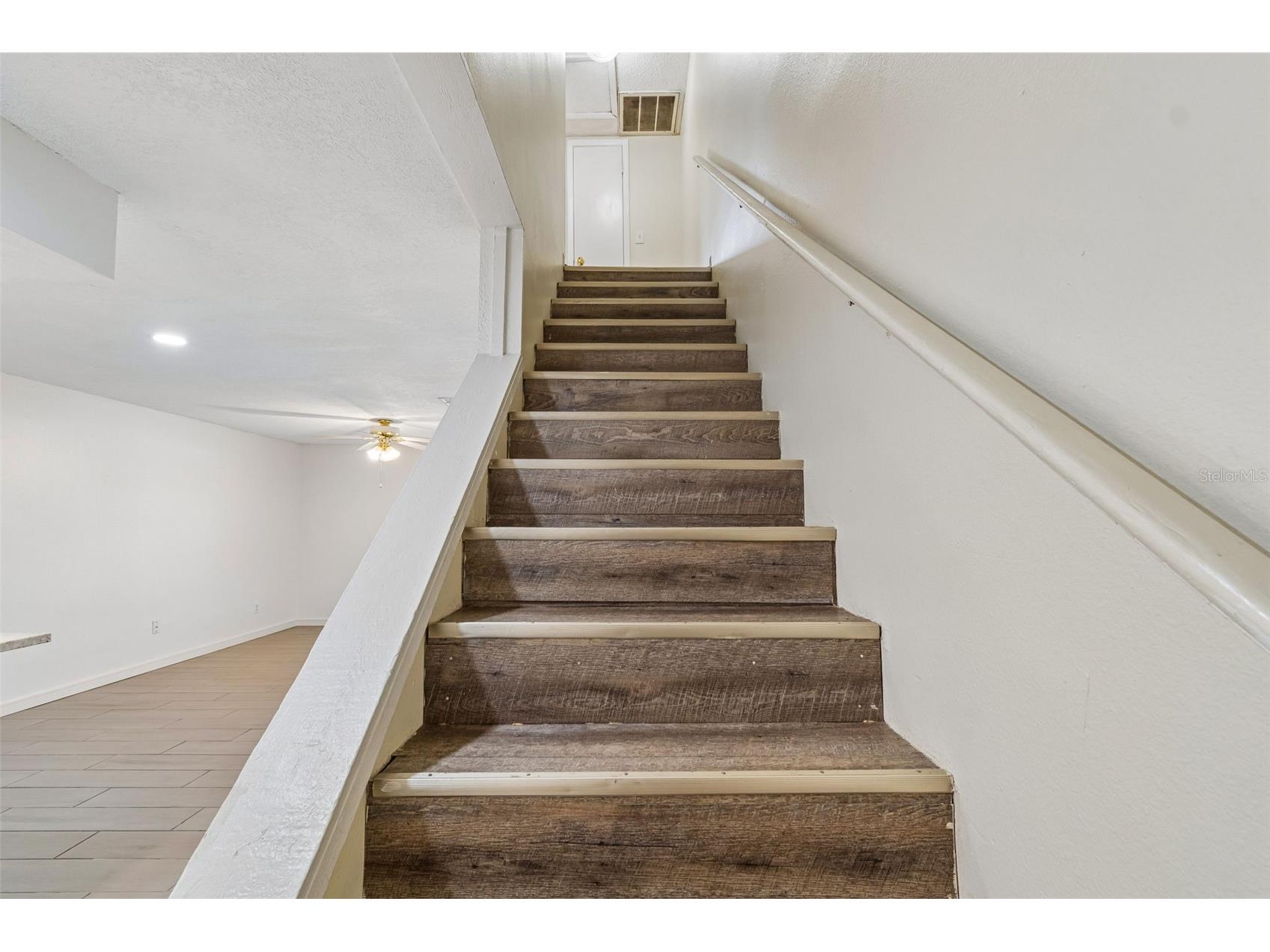 3911 Oak Limb Court Tampa FL 33614 TB8529951 image10