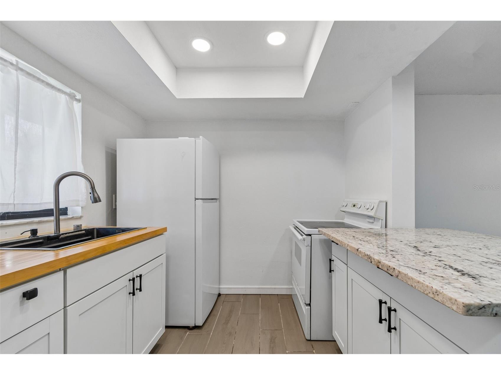 3911 Oak Limb Court Tampa FL 33614 TB8529951 image5