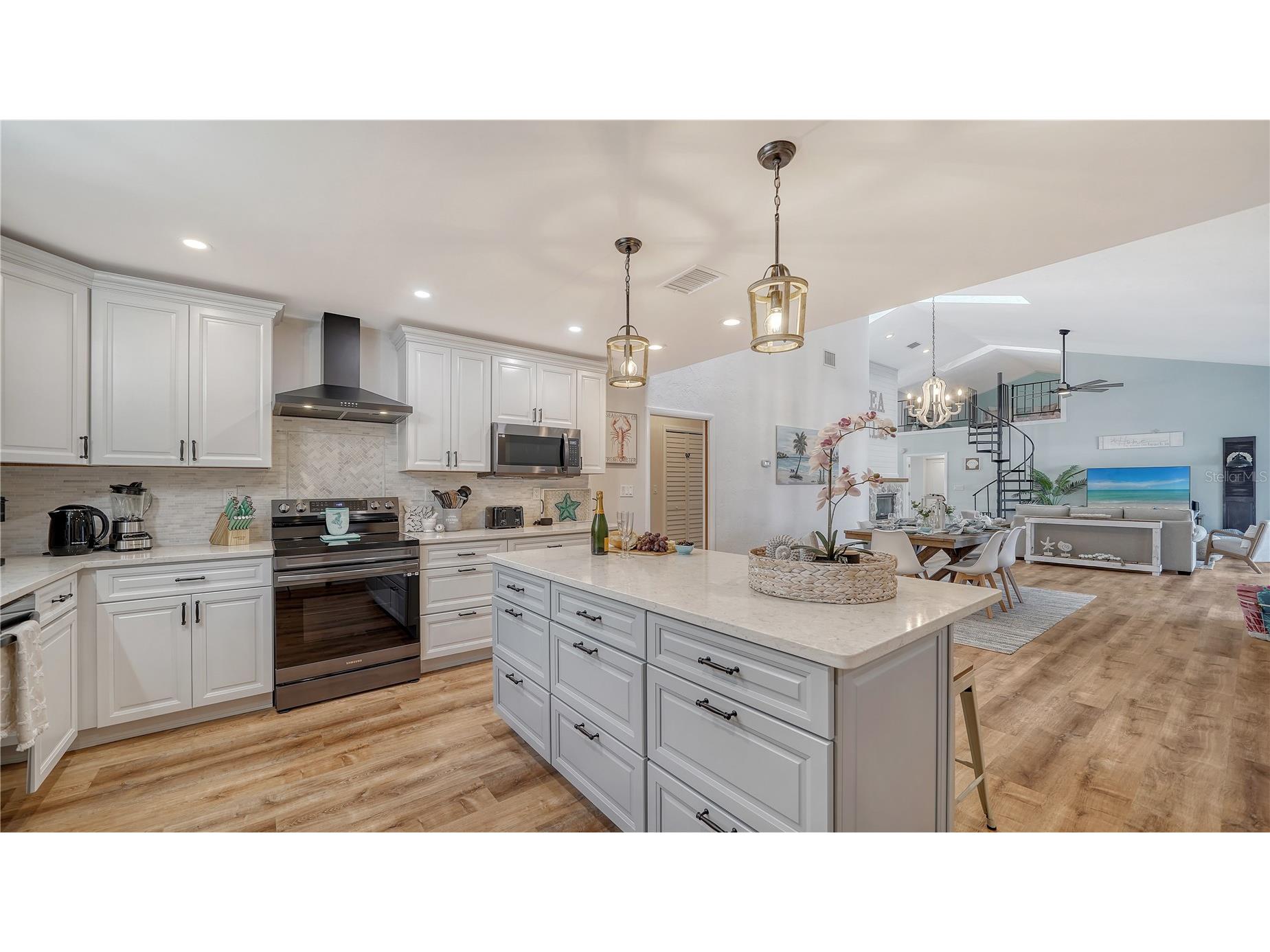 3912 99th Street W Bradenton FL 34210 - CANAL TO PALMA SOLA BAY GULF A4691055 image7