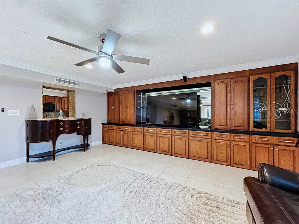 3912 Fontainebleau Drive Tampa FL 33634 TB8411591 image18