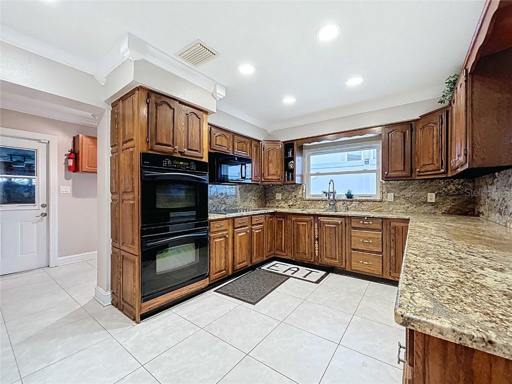 3912 Fontainebleau Drive Tampa FL 33634 TB8411591 image24