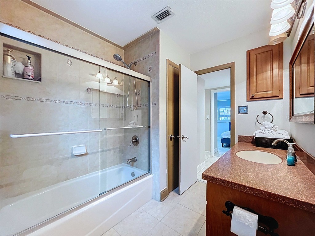 3912 Fontainebleau Drive Tampa FL 33634 TB8411591 image28