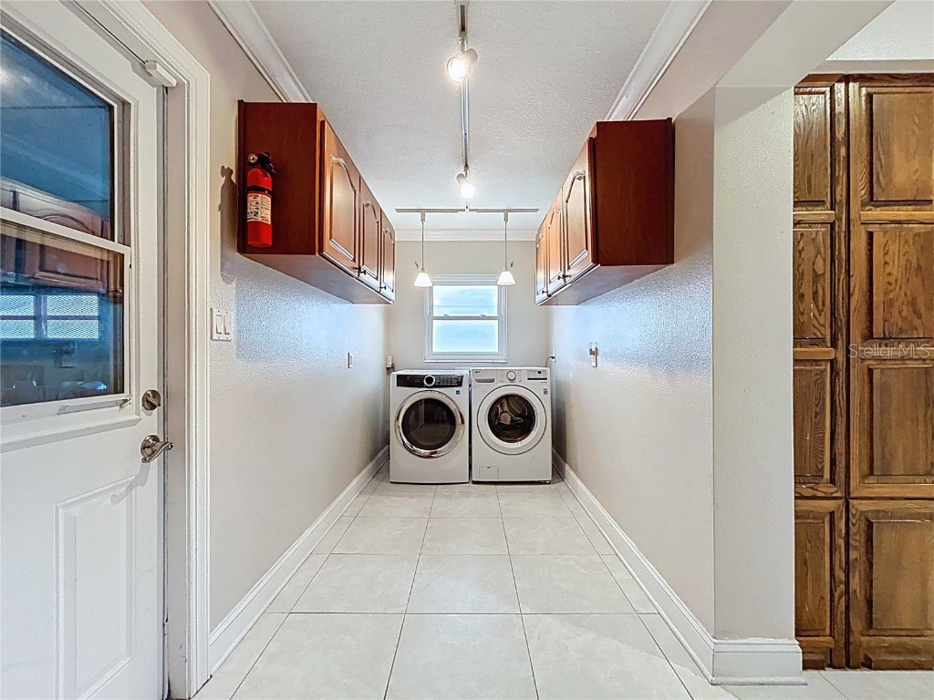 3912 Fontainebleau Drive Tampa FL 33634 TB8411591 image46