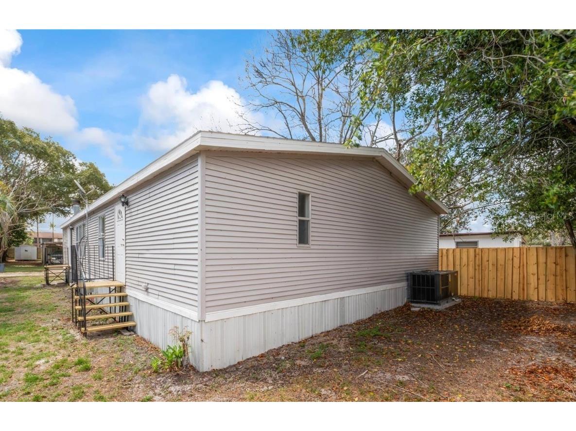 39125 Orient Avenue Zephyrhills FL 33542 T3535533 image1