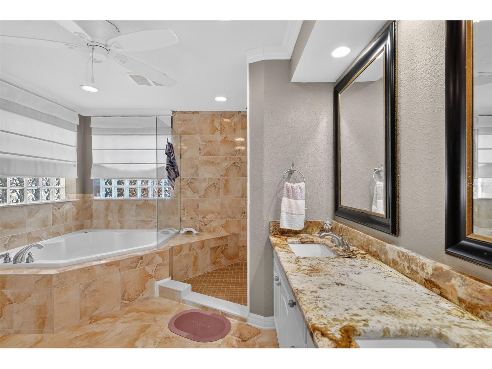 39125 Tacoma Drive Lady Lake FL 32159 - LAKE GRIFFIN G5109495 image26