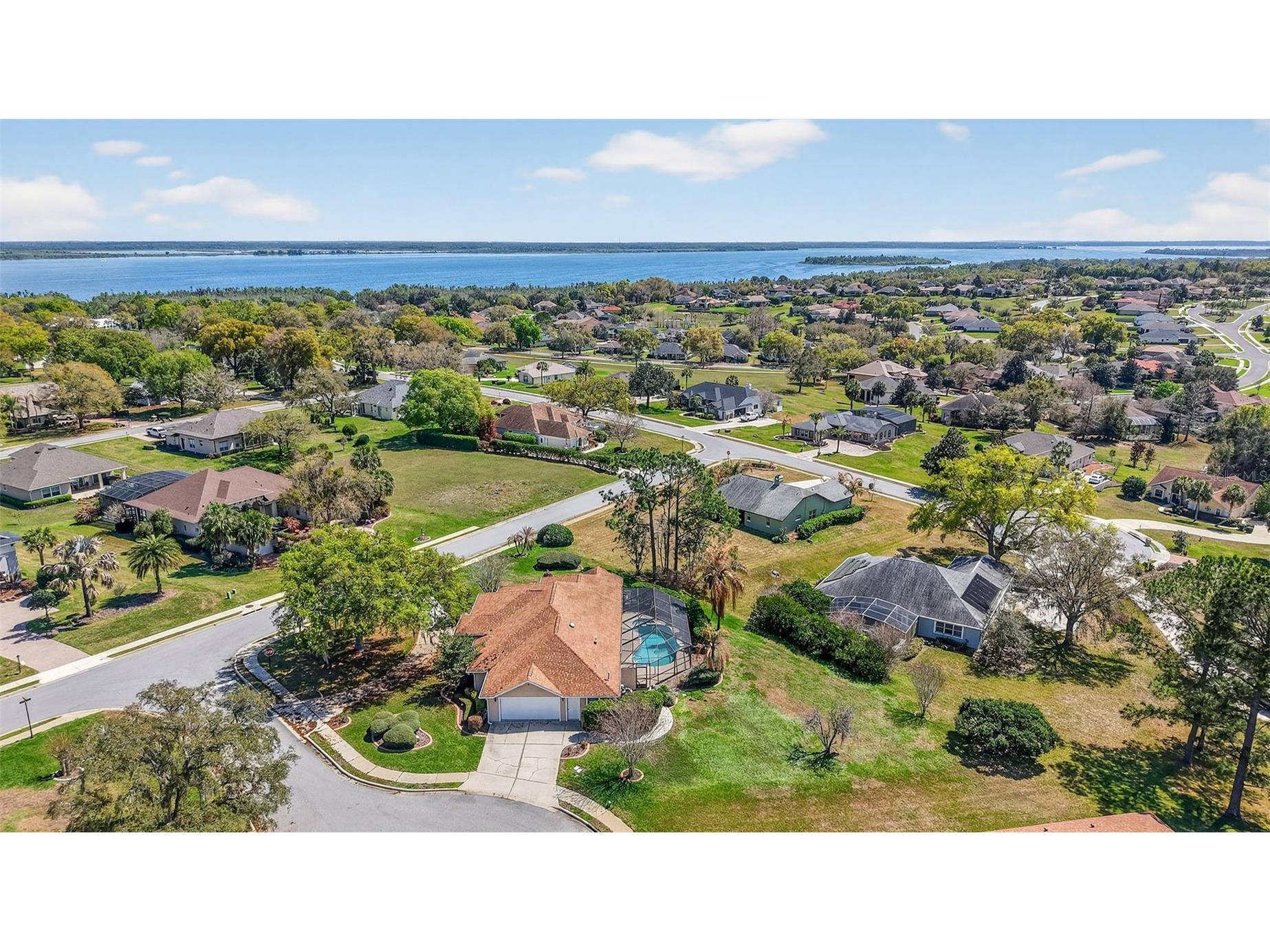 39125 Tacoma Drive Lady Lake FL 32159 - LAKE GRIFFIN G5109495 image4