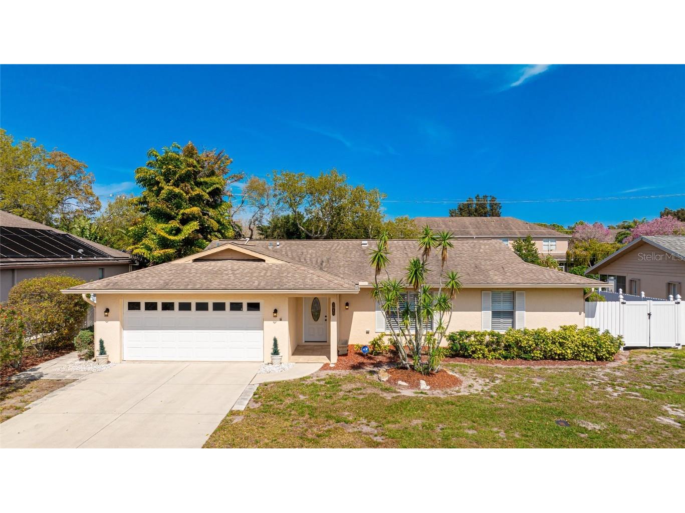 3913 Helene Street Sarasota FL 34233 A4600887 image1