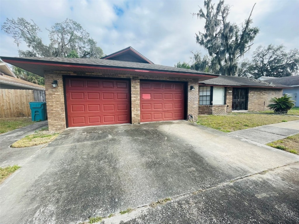 3913 Rose Of Sharon Drive Orlando FL 32808 - LAKE ORLANDO O6279371 image1