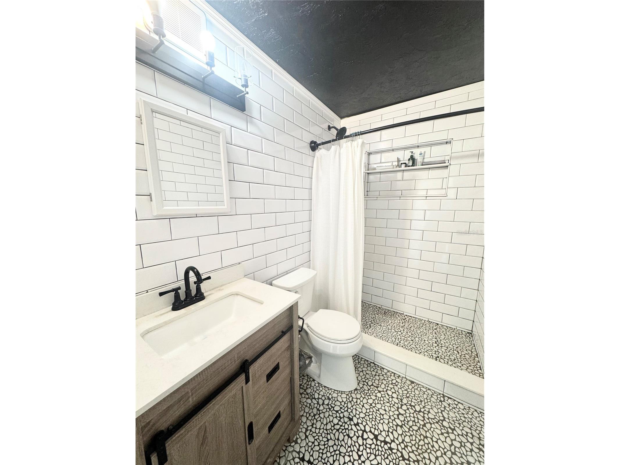 3913 S Shade Avenue Sarasota FL 34231 A4685545 image46