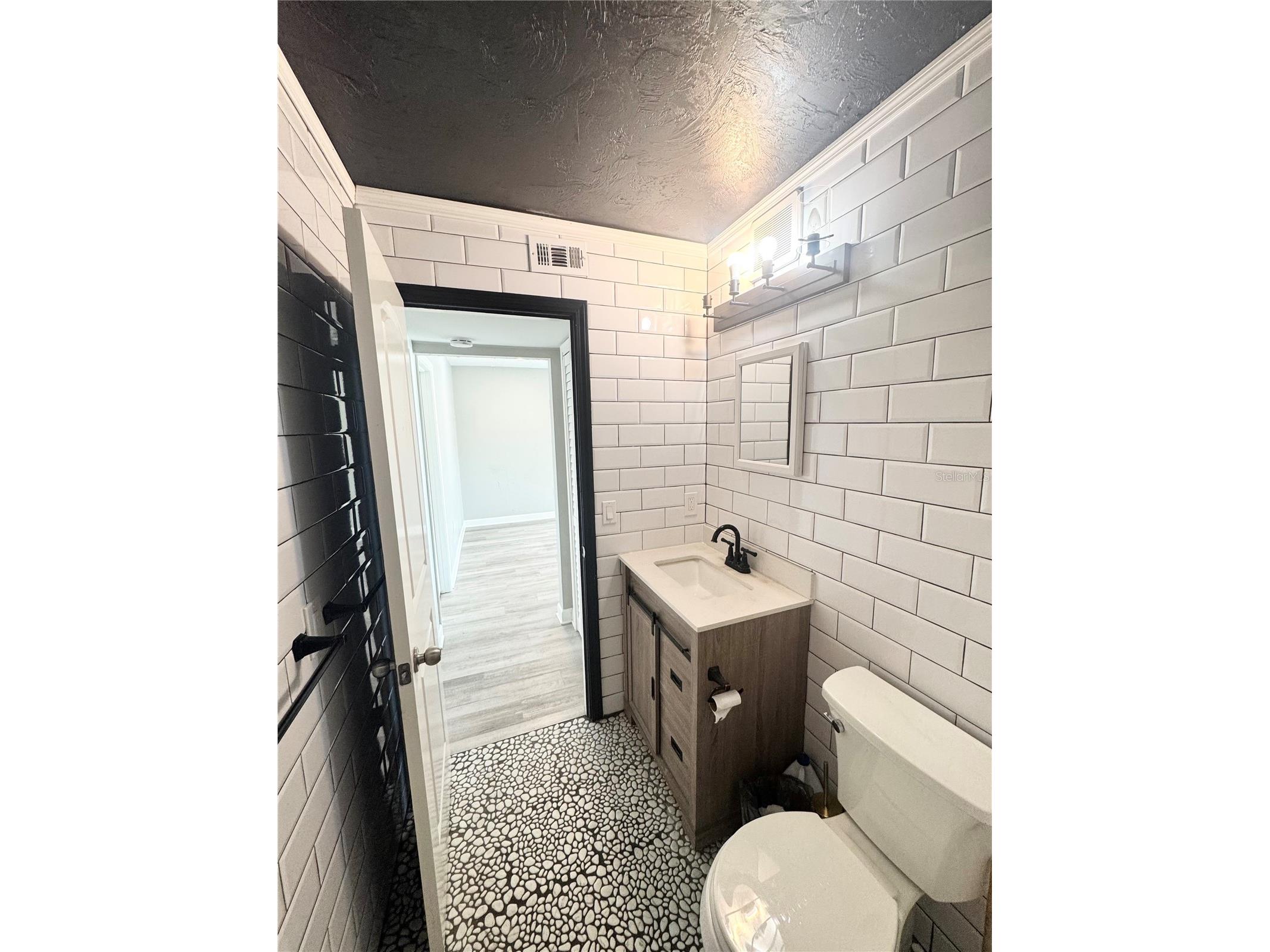 3913 S Shade Avenue Sarasota FL 34231 A4685545 image47