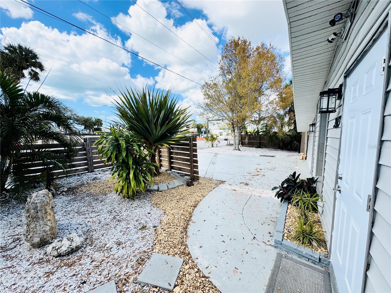 3913 S Shade Avenue Sarasota FL 34231 A4685545 image8