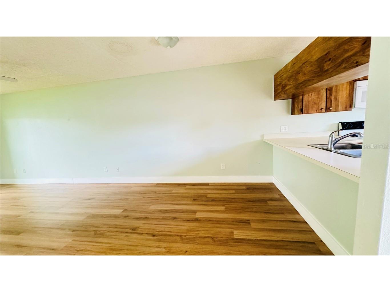 39132 County Road 54 #2234 Zephyrhills FL 33542 TB8456831 image4