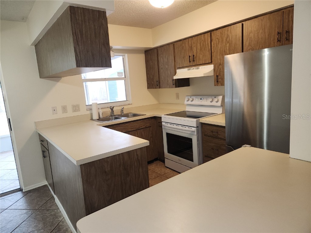 3914 Gatewood Drive Sarasota FL 34232 A4671297 image8