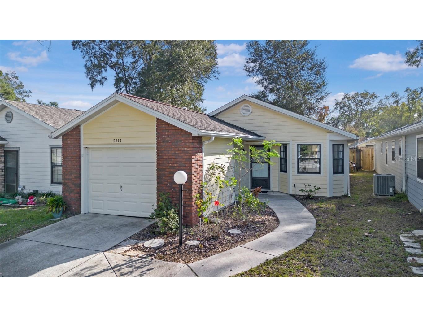 3914 NE 22nd Lane Ocala FL 34470 OM692079 image1