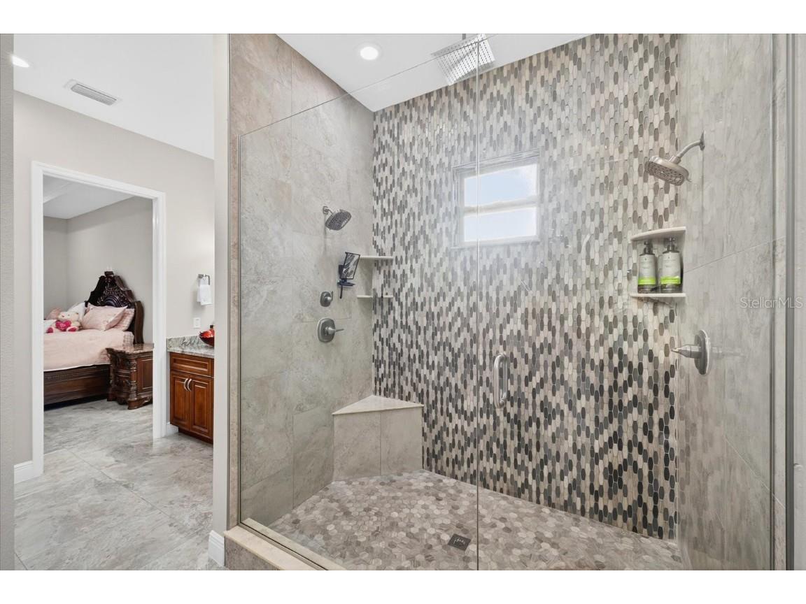 3914 Sligh Avenue Tampa FL 33614 TB8439520 image28