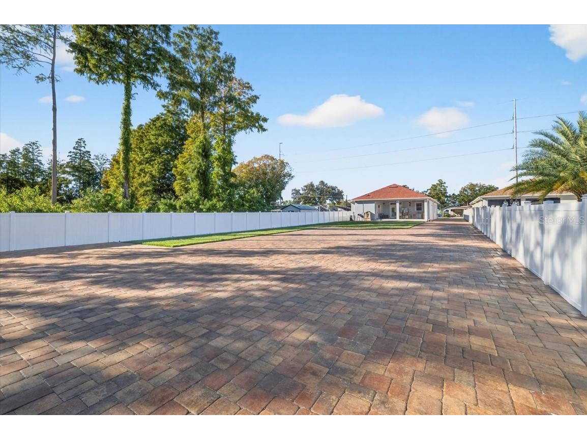 3914 Sligh Avenue Tampa FL 33614 TB8439520 image47