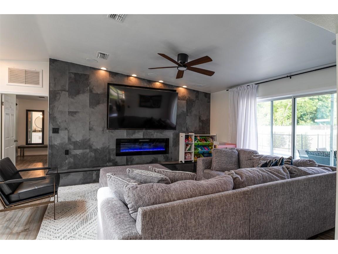 3914 W Oklahoma Avenue Tampa FL 33616 TB8436476 image9