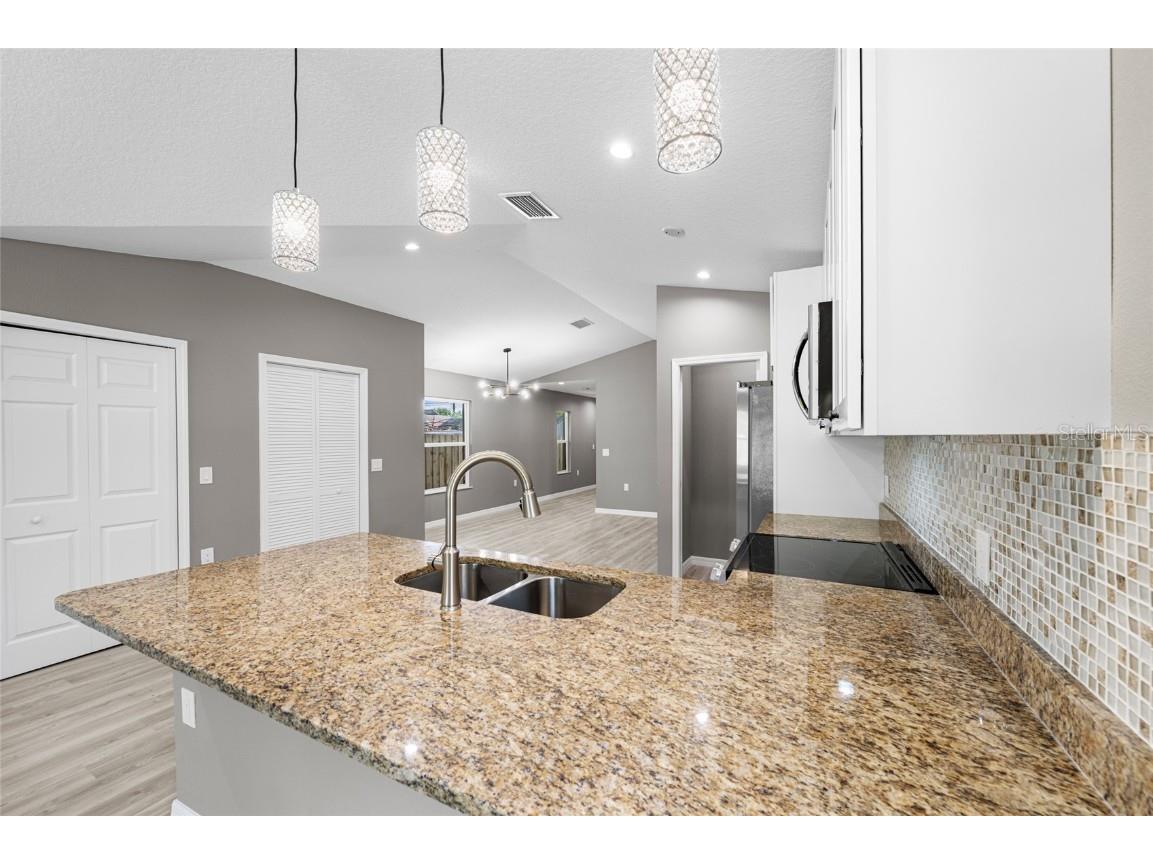 3914 Walnut Avenue Sarasota FL 34234 A4663502 image11