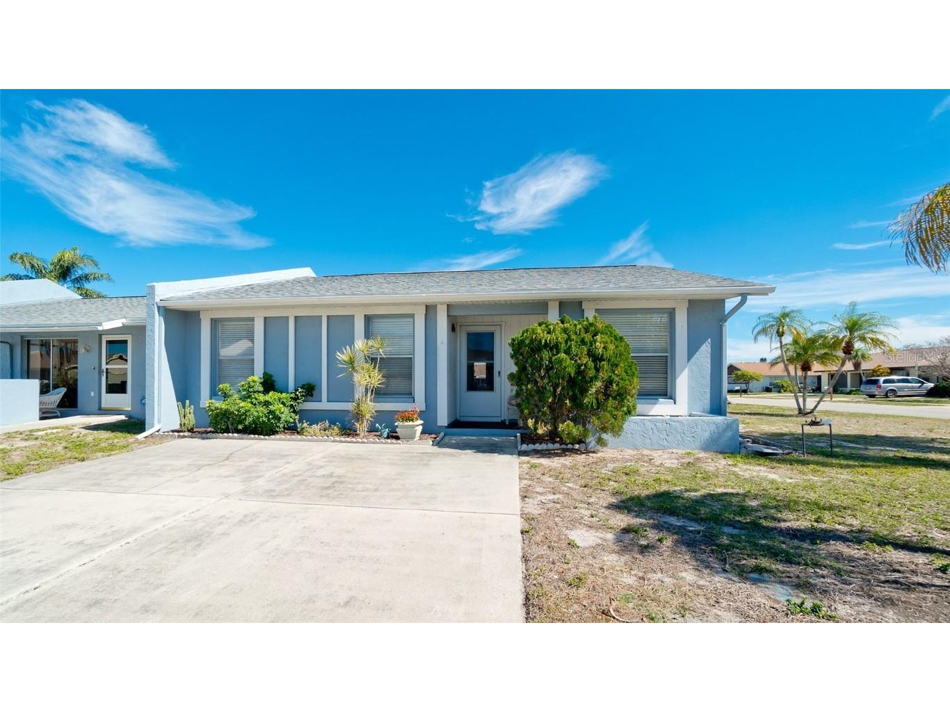 3915 41st Street W Bradenton FL 34205 A4596716 image1