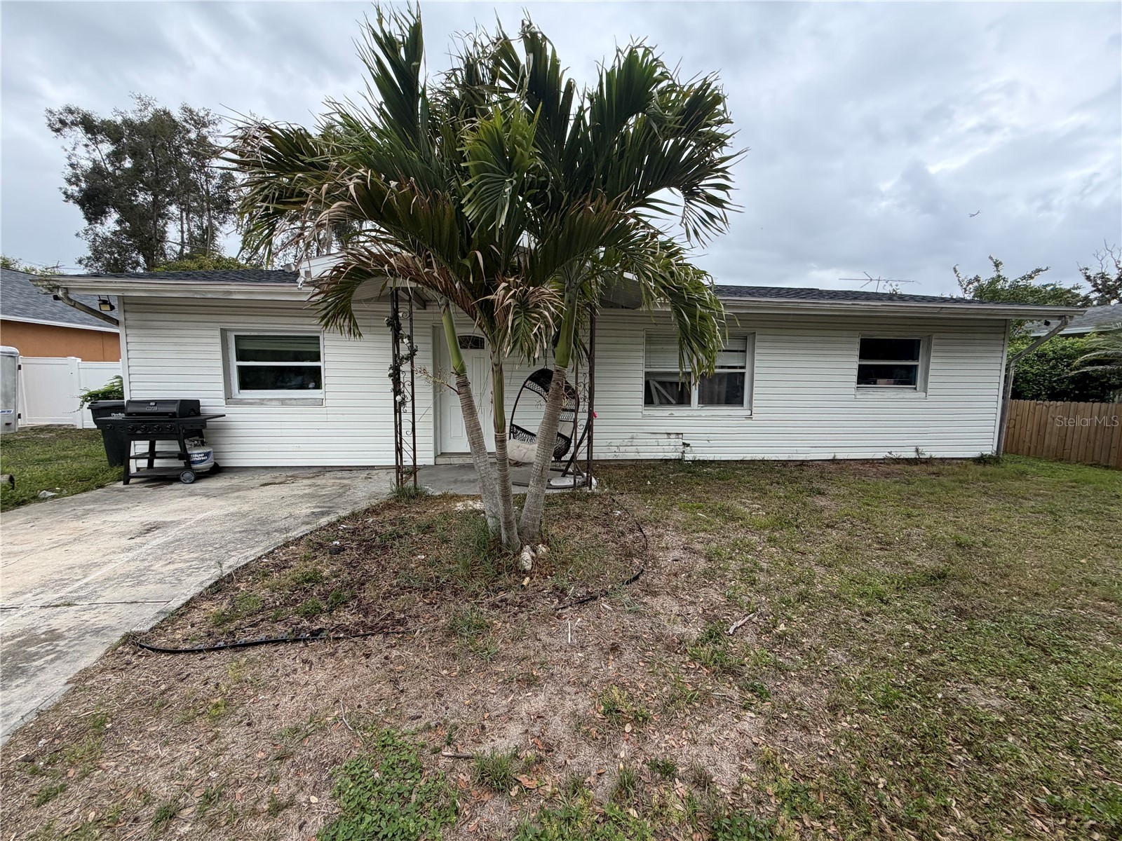 3915 51st Avenue N Saint Petersburg FL 33714 TB8495853 image1