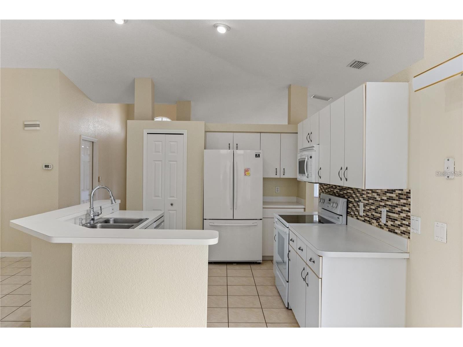 3915 Fonsica Avenue North Port FL 34286 O6402347 image13