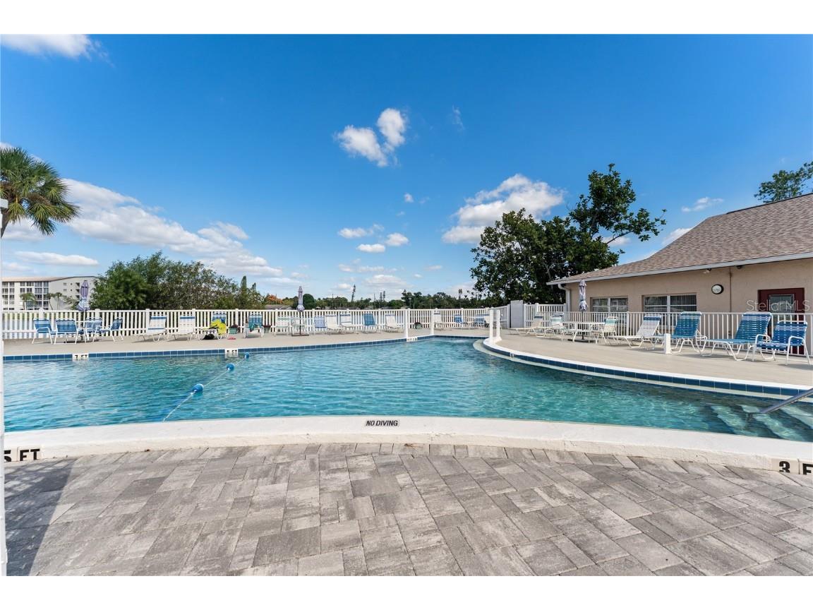 3915 Lake Bayshore Drive #BLDG F 306 Bradenton FL 34205 A4668719 image21