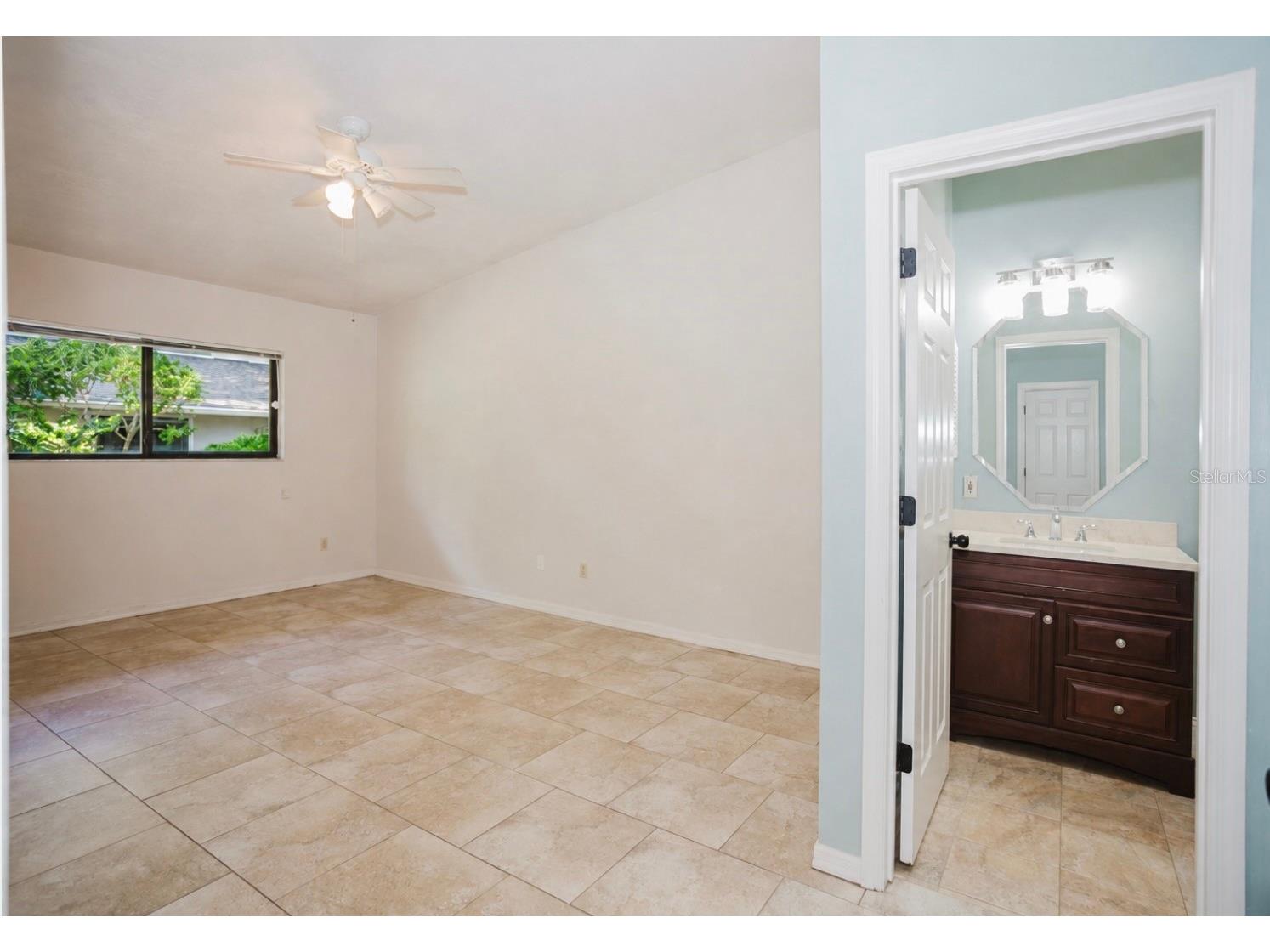 3915 NW 7th Place Gainesville FL 32607 GC541739 image12