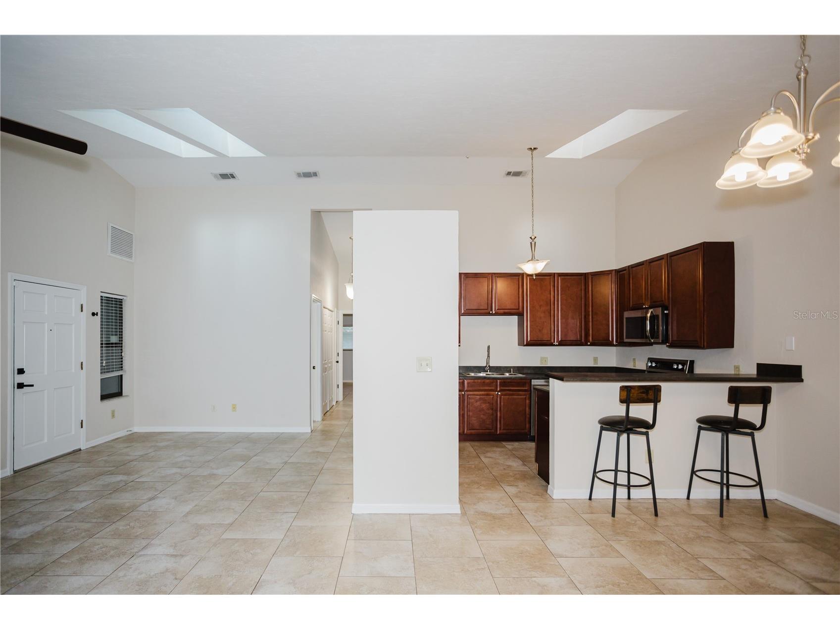 3915 NW 7th Place Gainesville FL 32607 GC541739 image6