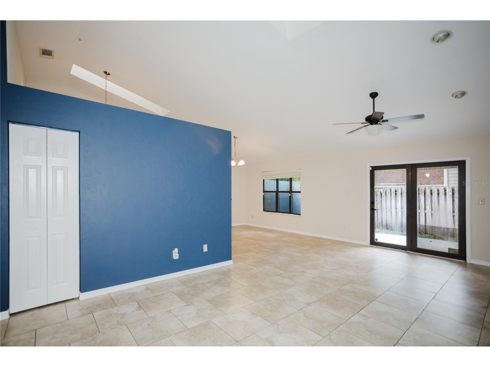3915 NW 7th Place Gainesville FL 32607 GC541739 image9