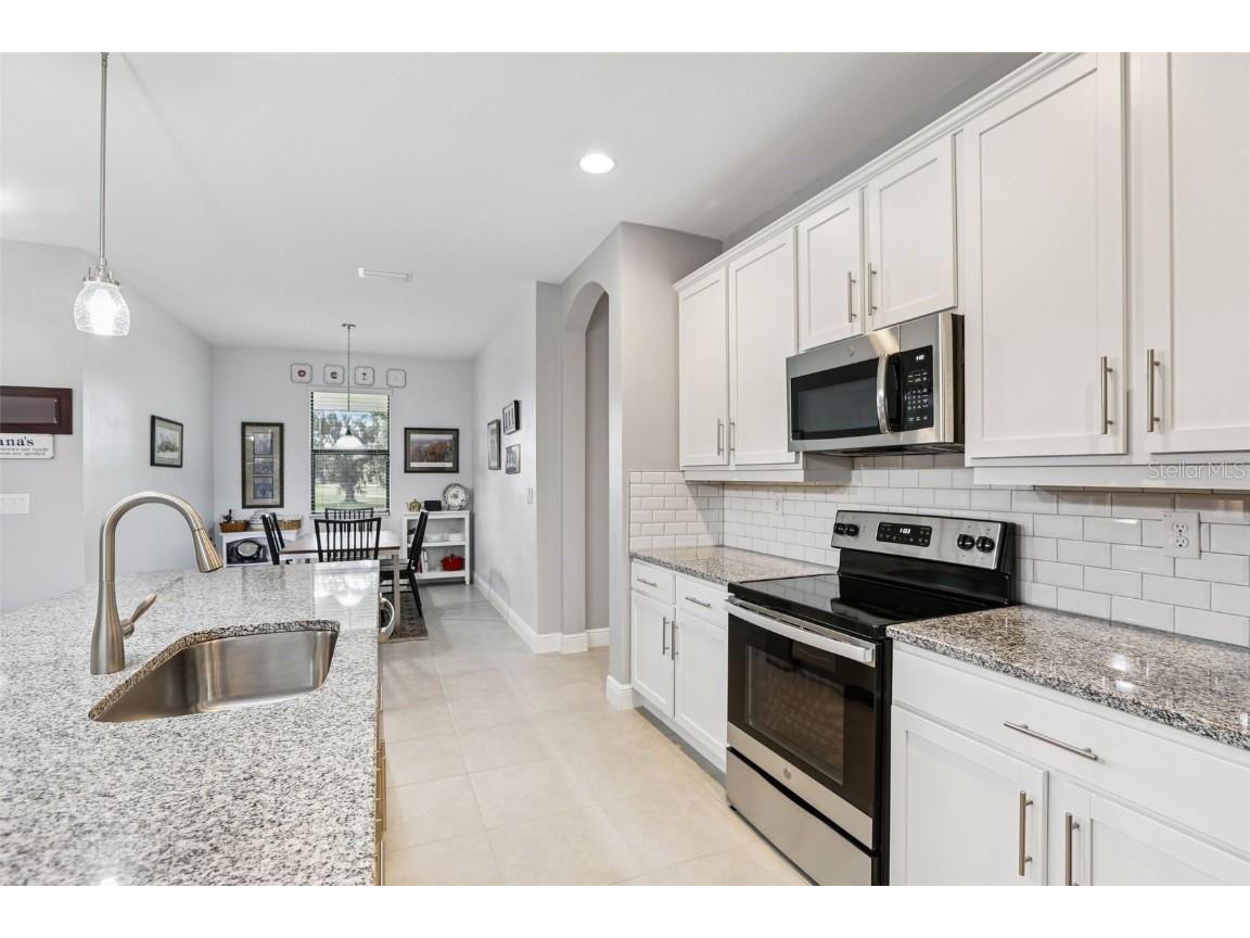 3915 Salida Delsol Drive Sun City Center FL 33573 TB8434987 image11