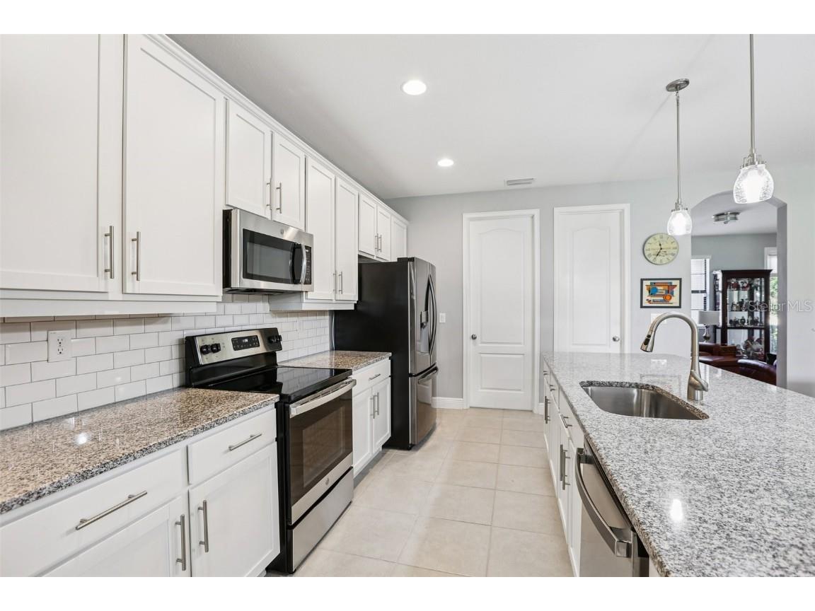 3915 Salida Delsol Drive Sun City Center FL 33573 TB8434987 image13