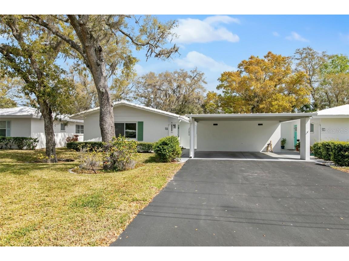 3915 Schwalbe Drive #128 Sarasota FL 34235 A4601517 image1