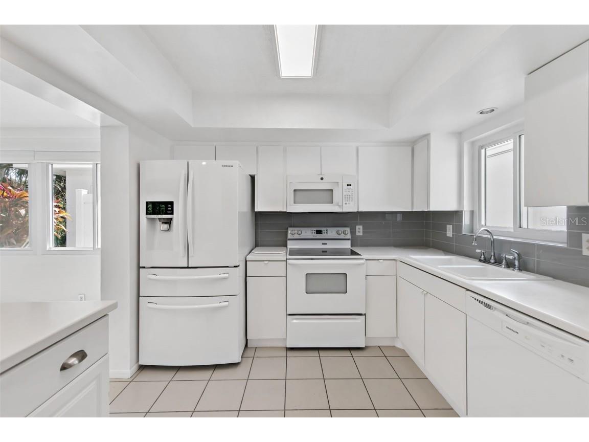 3915 Schwalbe Drive #128 Sarasota FL 34235 A4601517 image5